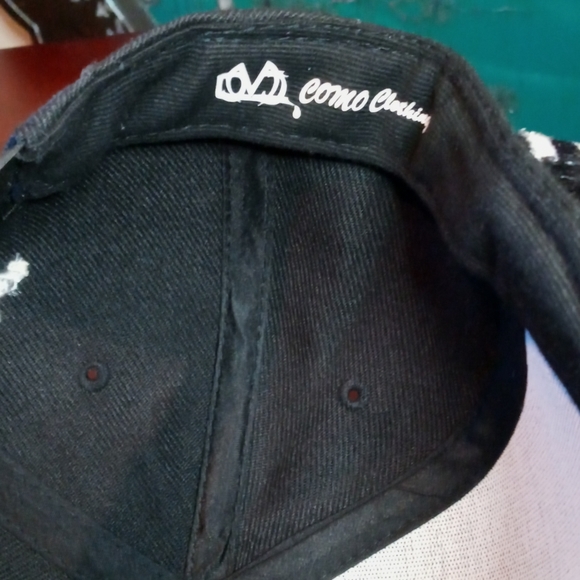 Black Zebra Print Snapback Como Hat - Picture 8 of 8